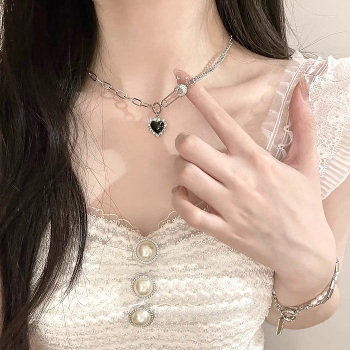 Wholesale Black Love Necklace Pins Full of Diamonds MOQ≥2 JDC-NE-YiWei002