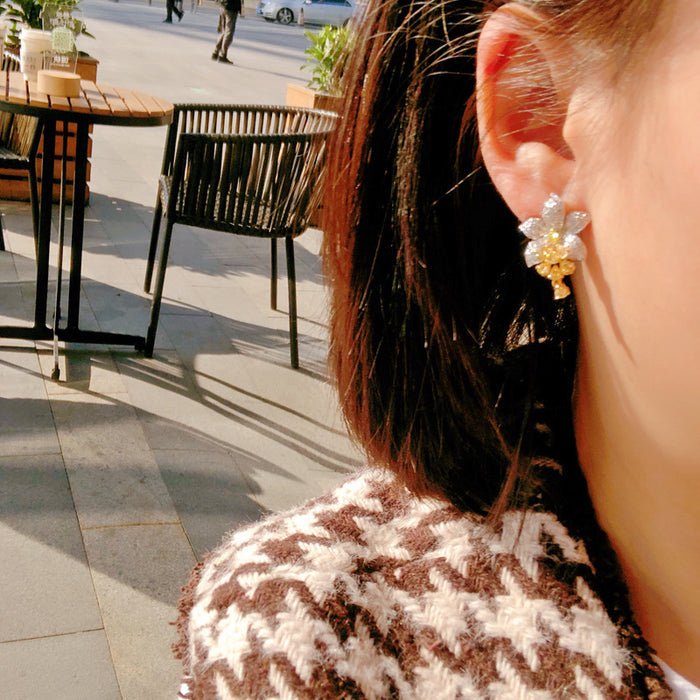 Wholesale Luxury Encrusted Diamond Flower Stud Earrings JDC-ES-JYS016