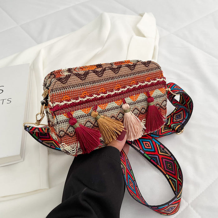 Wholesale Shoulder Bags Fabric Ethnic Style Personalized Shoulder Messenger Bag Tassel Woven Square JDC-SD-Danze010