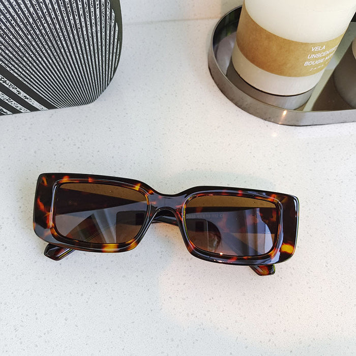 Wholesale UV Protection Retro Small Frame Sunglasses JDC-SG-JingM012
