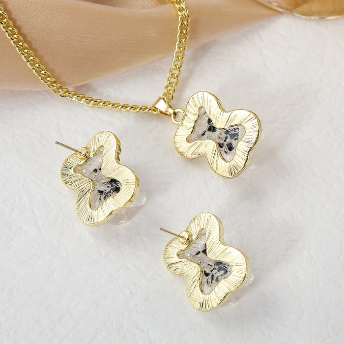 Wholesale Earring Alloy Transparent Bear Necklace Set JDC-ES-ManY028