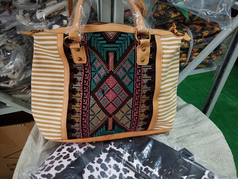 Wholesale Shoulder Bag Canvas Embroidered Travel Bag MOQ≥3 JDC-SD-HMLD001