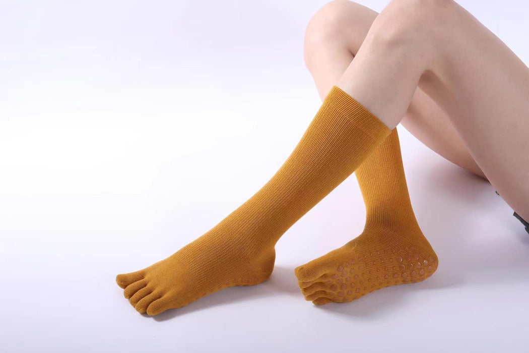 Calcetín al por mayor de algodón PVC Yoga sin deslizamiento aeróbicos resistentes al desgaste Five dedo calcetines jdc-sk-tys001