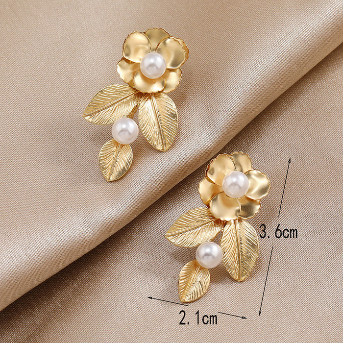 Wholesale Earrings Alloy Pearl Gold Plated Petals MOQ≥2 JDC-ES-KaiQ044