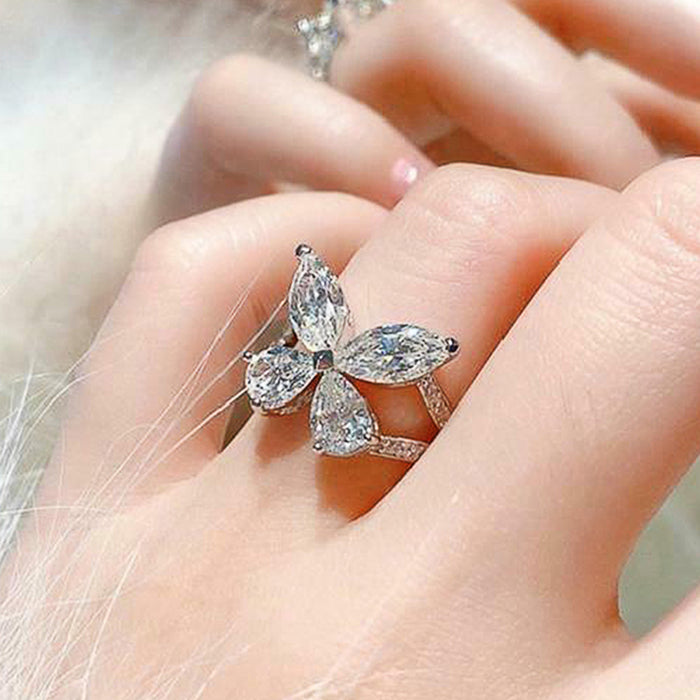 Wholesale Rings Copper Rhinestone Shiny Butterfly MOQ≥2 JDC-RS-PREMCAOS018