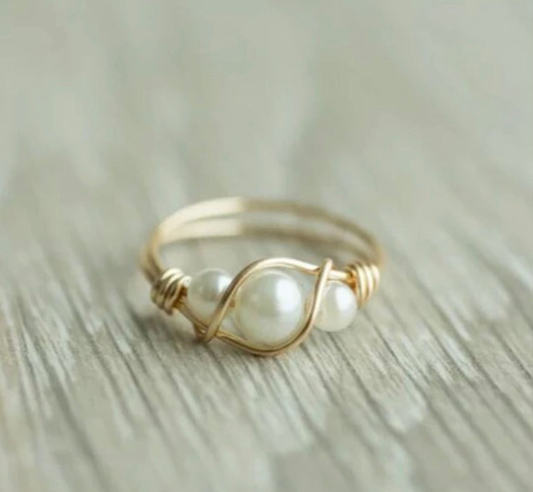 Wholesale Rings Copper Daisy Pearl Stone Sun Moon MOQ≥2 JDC-RS-TaiX001