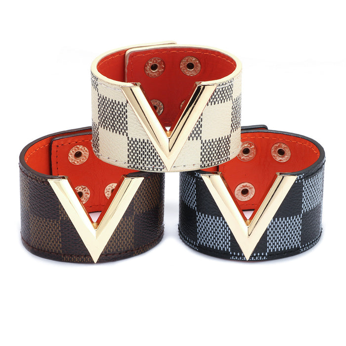 Wholesale Bracelet Large Wide Leather V-shaped Plaid Bracelet PU Leather Jewelry (F) JDC-BT-QiN005