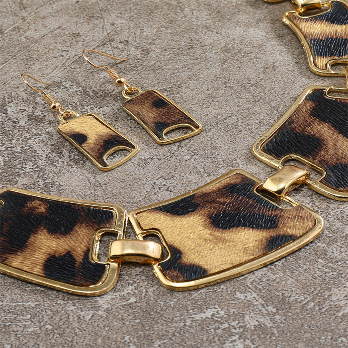 Wholesale earrings alloy vintage leopard print MQO≥2 JDC-ES-zhuoq015