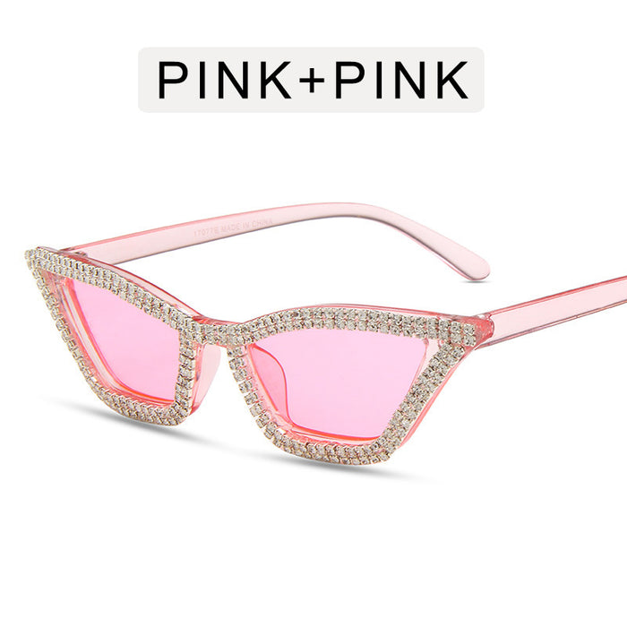 Wholesale diamond cat eye triangle sunglasses with diamonds JDC-SG-GuangD016