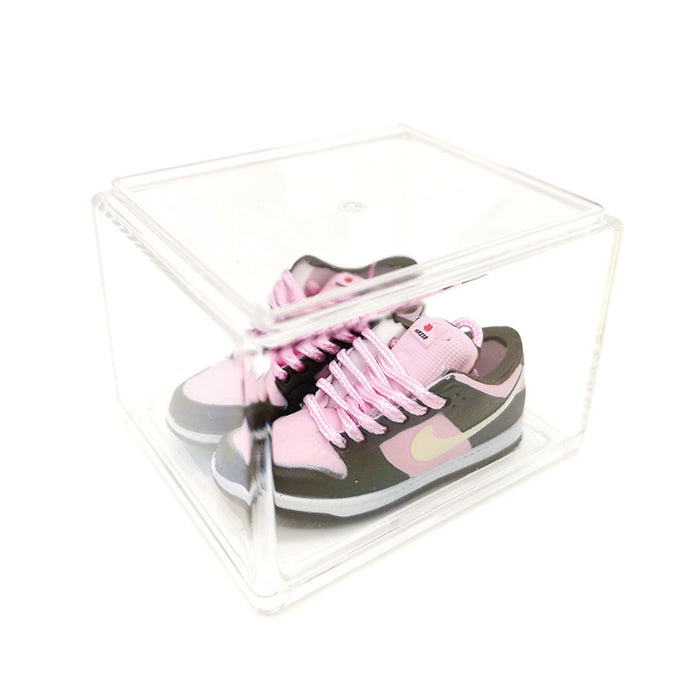 Sneakers de esmalte al por mayor de llaves de caja transparente de plástico adornos JDC-KC-TUOH007