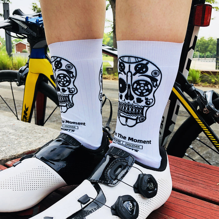 Calcetines de calcetines al por mayor calcetines ciclismo de ciclismo mimado de la humedad del tubo medio jdc-sk-qit005