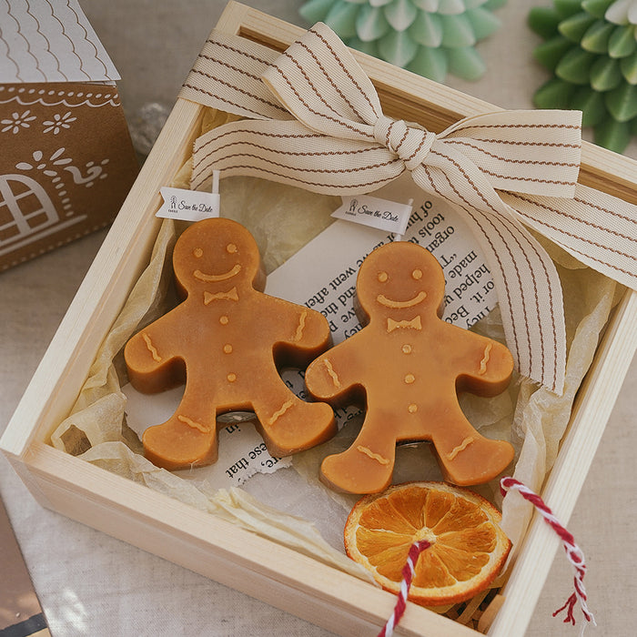 Wholesale Scented Candles Christmas Gingerbread Man Atmosphere Decoration Knitting MOQ≥5 JDC-SCS-YiM001