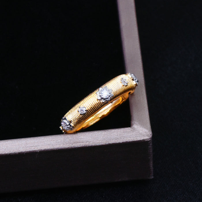 Wholesale Ring Copper Two Tone Gold Plated With Diamond Carving JDC-RS-ZhenR035