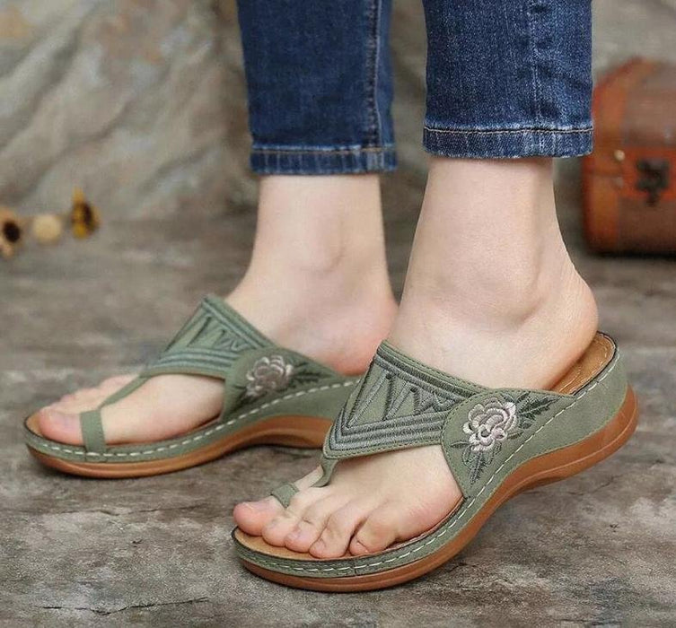 Wholesale sandals plus size women's shoes electric embroidered cap toe JDC-SD-OuG002