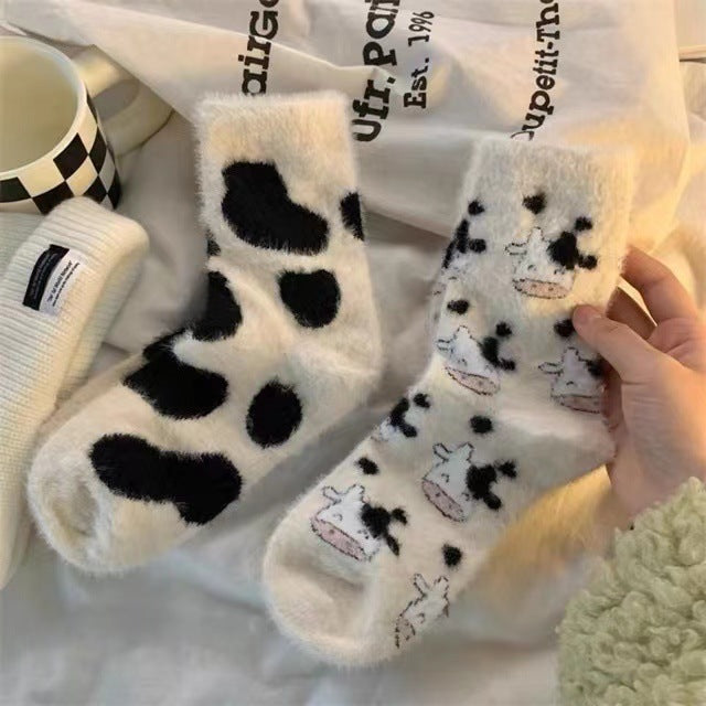 Wholesale Fuzzy Socks Nylon Mid-Cylinder Sweat Absorbing Velvet Cute Cows Spots MOQ≥2 JDC-SK-DuoDa001