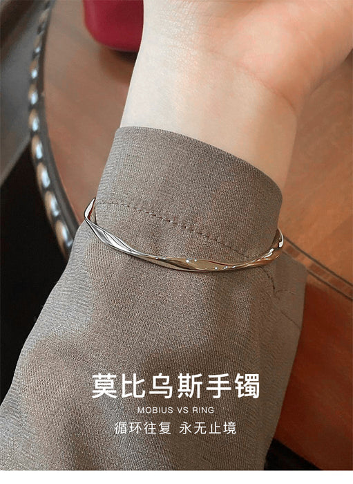 Wholesale Bracelet Titanium Steel Mobius Solid Fade Bracelet JDC-BT-HengX019