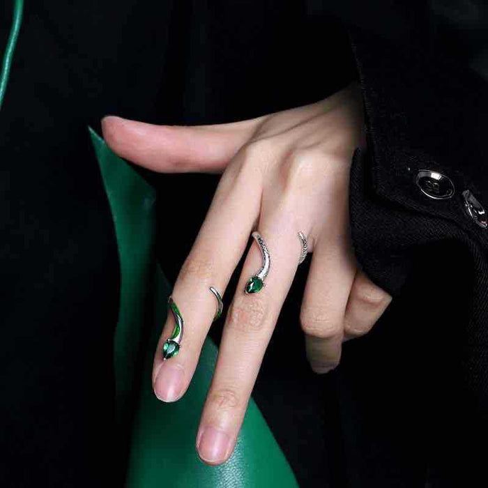 Wholesale Rings Alloy Slytherin Green Snake Knuckle Ring MOQ≥2 JDC-RS-TangX002
