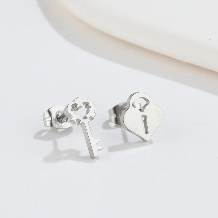Wholesale Earrings Titanium Steel Asymmetric Key Lock Stud Earrings JDC-ES-JS009