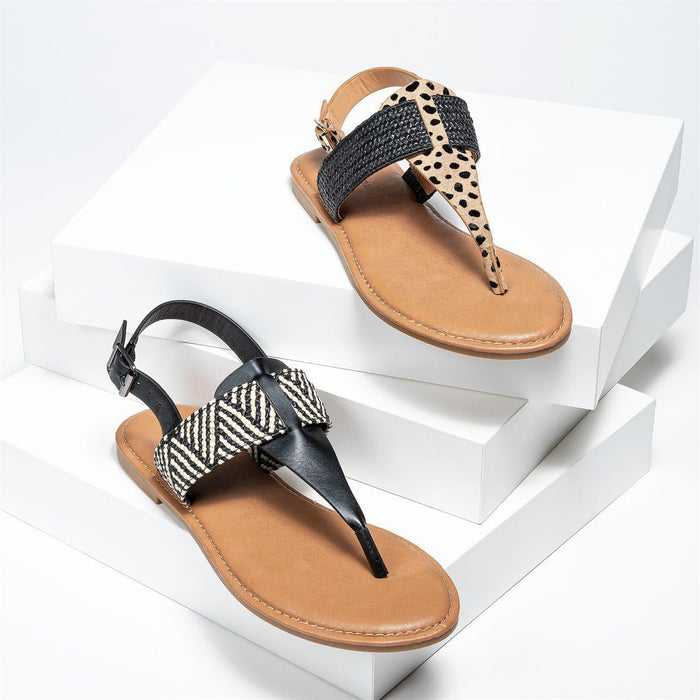 Wholesale summer new one word buckle round toe flat leopard print thong sandals JDC-SD-QianH030