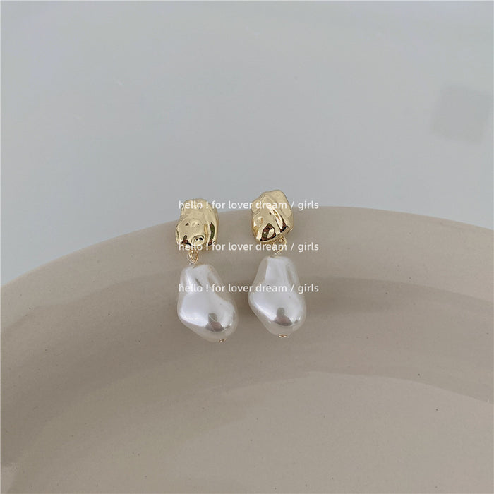 Wholesale Geometric Metal Style Heart Earrings Pearl Stud Earrings JDC-ES-Lfm014