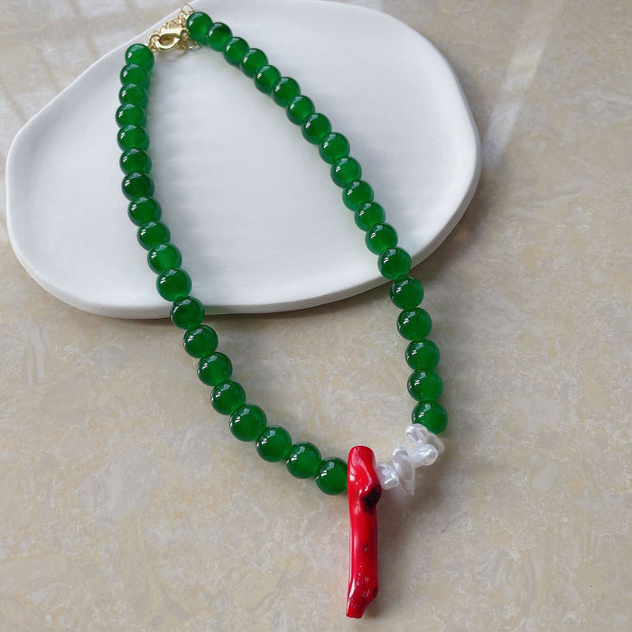 Wholesale Necklace Acrylic Christmas Emerald Coral MOQ≥2 JDC-NE-YQ007