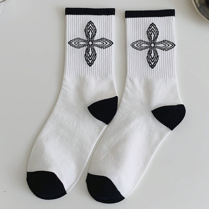 Wholesale black and white socks women's socks for spring and summer outer wear (F) JDC-SK-CYu005