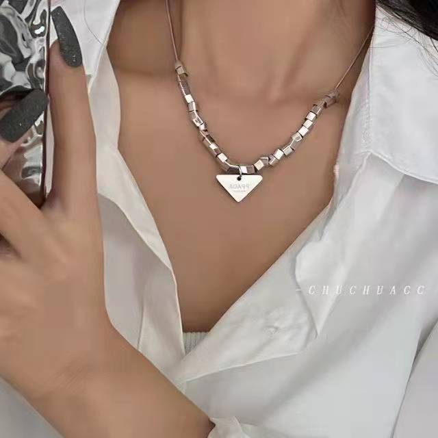 Wholesale Necklace Stainless Steel Triangle Small Square JDC-NE-MoFei003