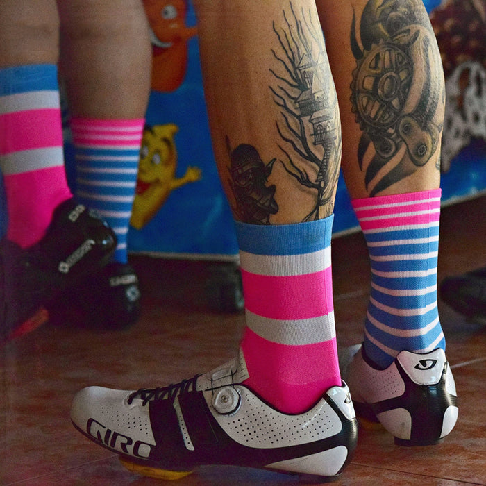 Calcetines de calcetines al por mayor calcetines ciclismo de ciclismo mimado de la humedad del tubo medio jdc-sk-qit007