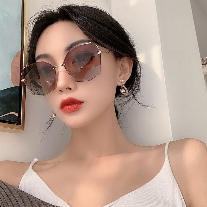 Wholesale Cut Edge Blackout Sunglasses Women Fashion MOQ≥2 JDC-SG-BoL002