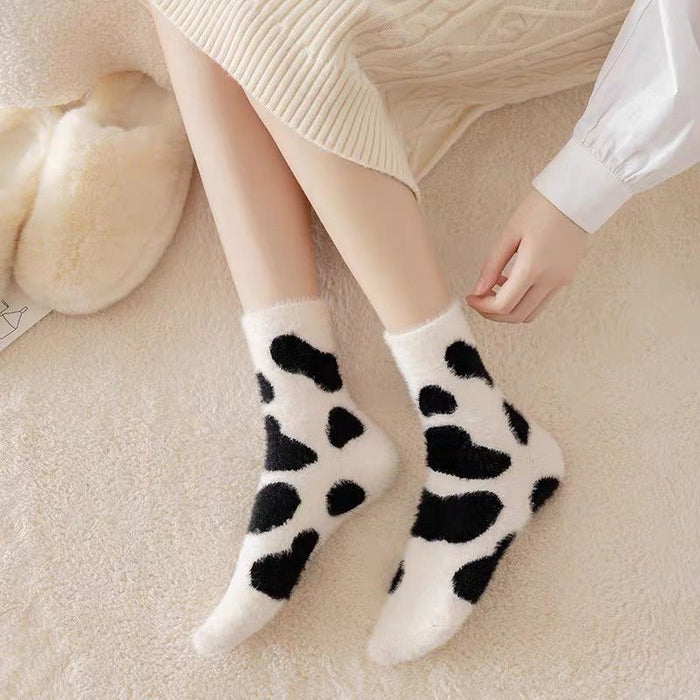 Wholesale Sock Cotton Mink Fleece Black and White Cow Pattern Thick Breathable Sweat-absorbing MOQ≥2 JDC-SK-LanXii001