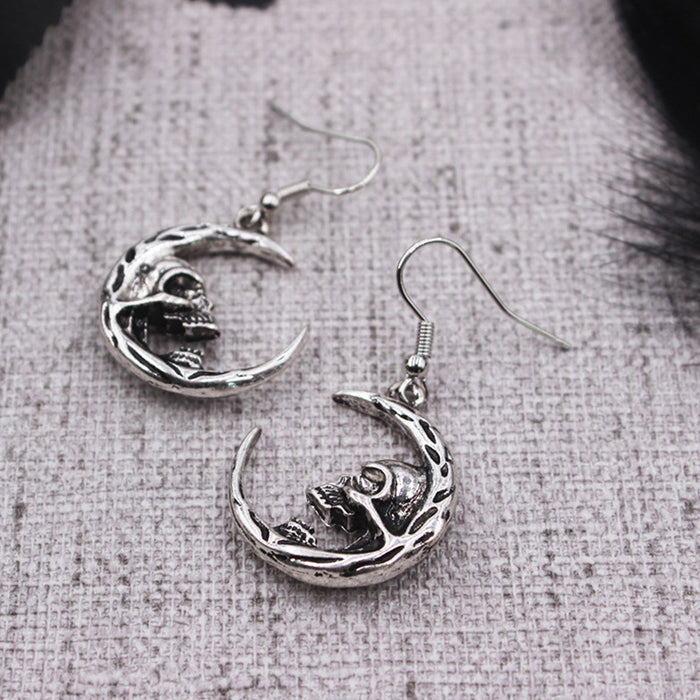 Wholesale Earrings Alloy Retro Skull Crescent MOQ≥2 JDC-ES-Zhuyue002