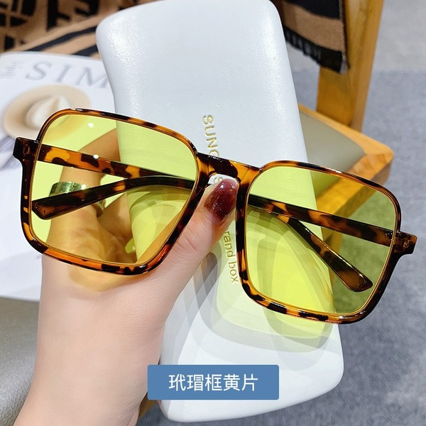 Wholesale 2022 New Fashion Brown Lower Half Frame Sunglasses JDC-SG-XIa011 Sunglasses 锡安 Wholesale Jewelry JoyasDeChina Joyas De China