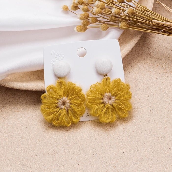 Wholesale 925 Silver Needle Wool Flower Daisy Earrings JDC-ES-GSMDD019 Earrings 萌豆豆 E2469-2 yellow Wholesale Jewelry JoyasDeChina Joyas De China