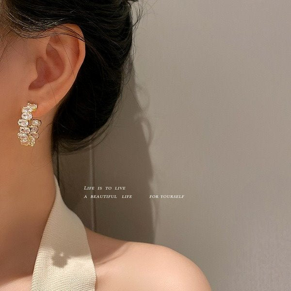 Wholesale alloy C-shaped Silver Earrings JDC-ES-BY-112 Earrings 宝钰 Wholesale Jewelry JoyasDeChina Joyas De China