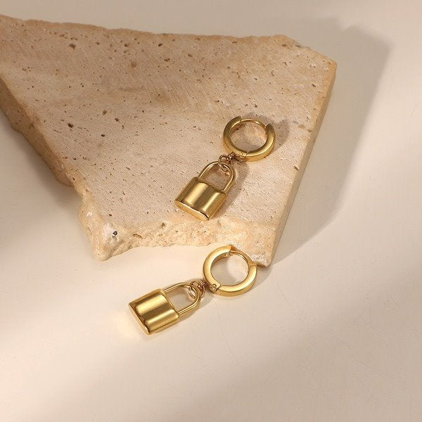Wholesale alloy gold solid lock earrings JDC-ES-JD328 Earrings 杰鼎 Wholesale Jewelry JoyasDeChina Joyas De China