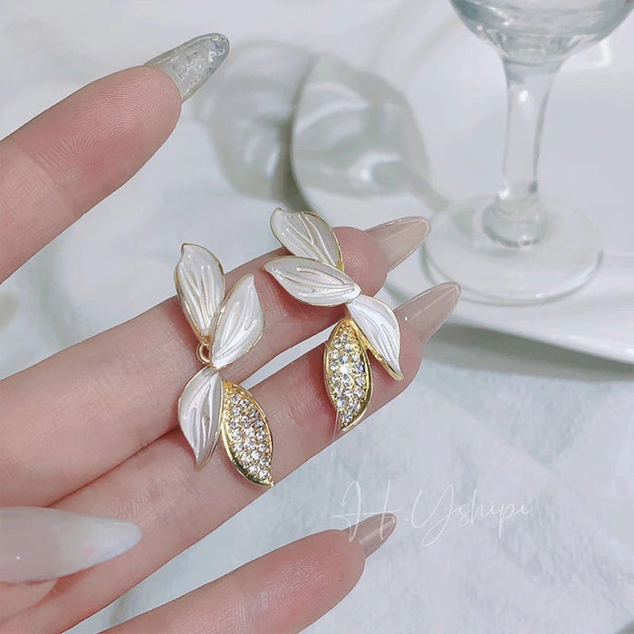 Wholesale alloy leaf earrings JDC-ES-XuF035 Earrings 旭帆 white Wholesale Jewelry JoyasDeChina Joyas De China