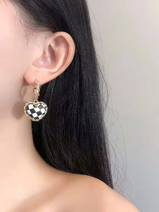 Wholesale alloy love heart checkerboard earrings JDC-ES-XuF033 Earrings 旭帆 Wholesale Jewelry JoyasDeChina Joyas De China