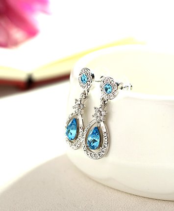 Wholesale alloy Rhinestone earrings JDC-ES-YinX006 Earrings 伊杏 white Wholesale Jewelry JoyasDeChina Joyas De China