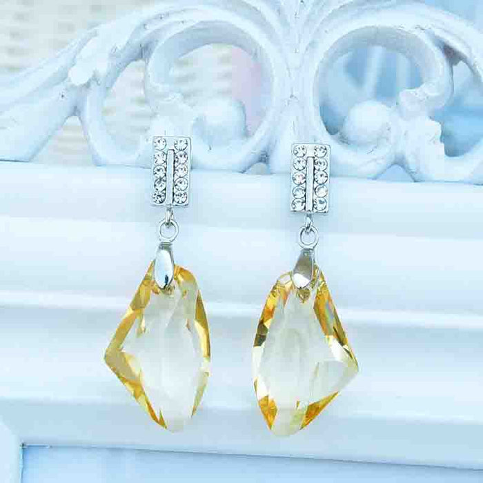 Wholesale alloy Rhinestone earrings JDC-ES-YinX026 Earrings 伊杏 gold Wholesale Jewelry JoyasDeChina Joyas De China