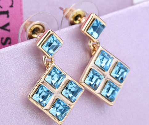 Wholesale alloy Rhinestone love cube earrings JDC-ES-YinX025 Earrings 伊杏 blue Wholesale Jewelry JoyasDeChina Joyas De China