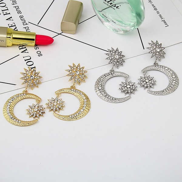Bulk Jewelry Wholesale alloy star moon with diamond earrings JDC-ES-YN010 Wholesale factory from China YIWU China