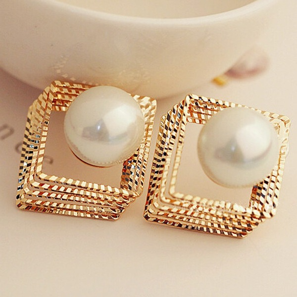 Bulk Jewelry Wholesale alloy three-dimensional multilayer hollow square pearl earrings JDC-ES-MH007 Wholesale factory from China YIWU China