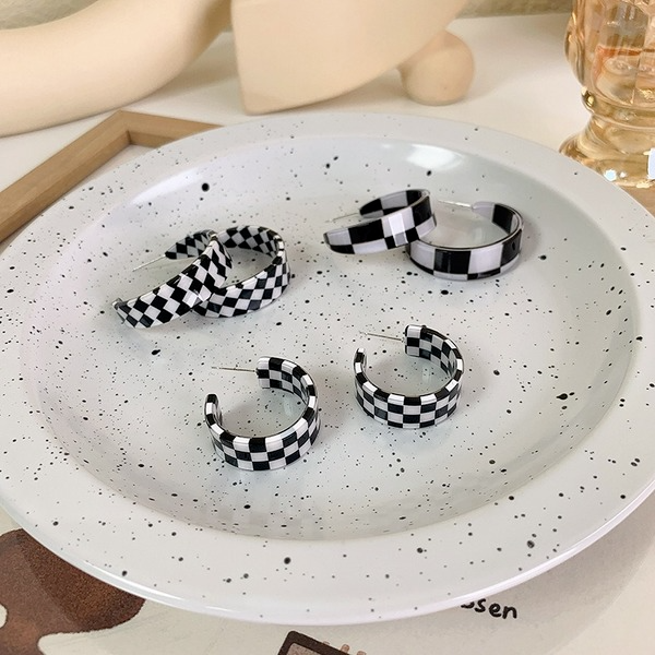 Wholesale black and white checkerboard acrylic earrings JDC-ES-W360 Earrings JoyasDeChina Wholesale Jewelry JoyasDeChina Joyas De China