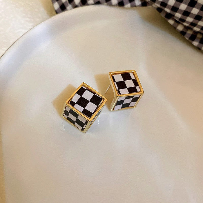 Wholesale black and White Checkered alloy earrings JDC-ES-BY-106 Earrings 宝钰 7 Wholesale Jewelry JoyasDeChina Joyas De China