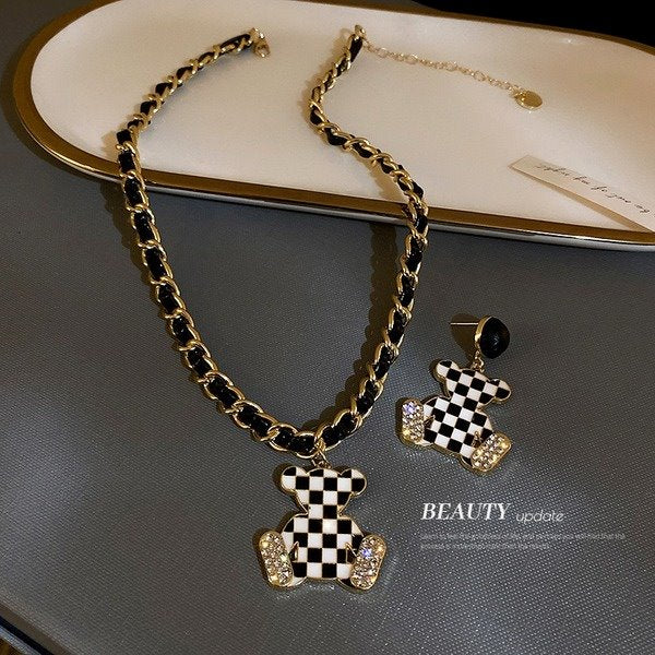 Wholesale Black and White Checkered Leather Alloy Bear Necklaces JDC-NE-BY064 Necklaces 宝钰 Wholesale Jewelry JoyasDeChina Joyas De China