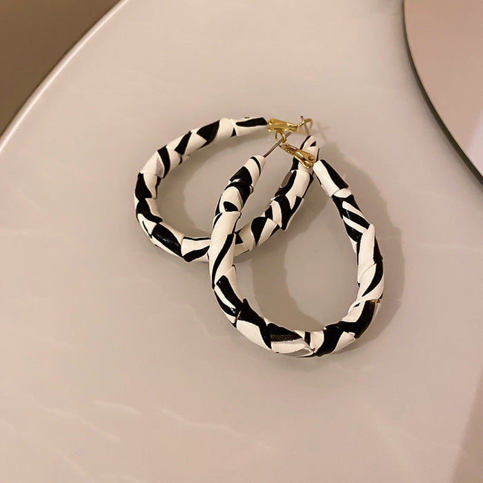 Wholesale black and white striped leather Earrings JDC-ES-BY073 Earrings 宝钰 2 Wholesale Jewelry JoyasDeChina Joyas De China