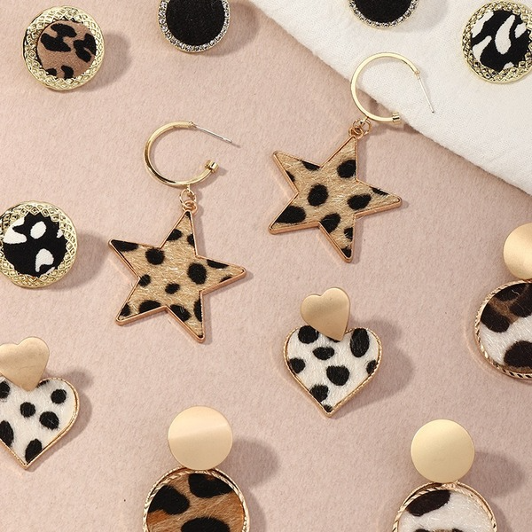 Bulk Jewelry Wholesale black metal leopard print love earrings JDC-ES-GSE041 Wholesale factory from China YIWU China