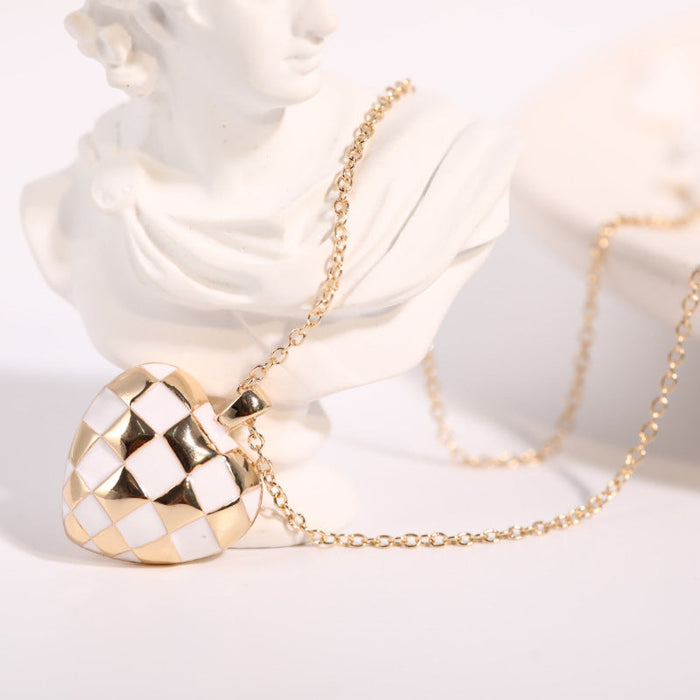 Wholesale brass Peach Heart Necklace JDC-NE-Jif009 NECKLACE 集沣 golder Wholesale Jewelry JoyasDeChina Joyas De China