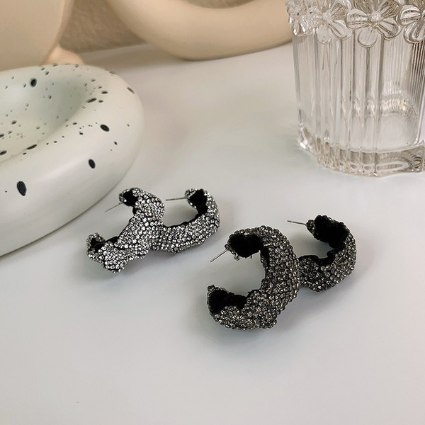 Wholesale C-shaped pleated rhinestone earrings JDC-ES-W389 Earrings JoyasDeChina Wholesale Jewelry JoyasDeChina Joyas De China