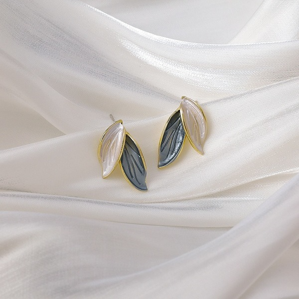 Bulk Jewelry Wholesale Earrings Blue and white contrasting leaves Alloy JDC-ES-W187 Wholesale factory from China YIWU China